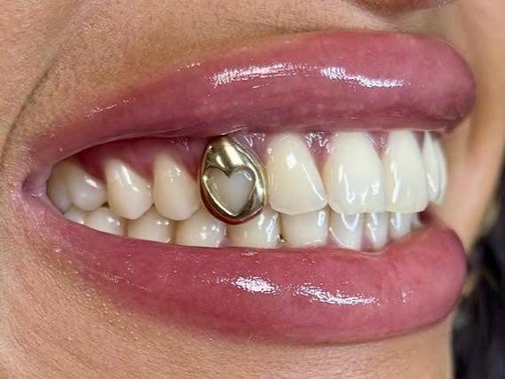 Heart Window Design Cap